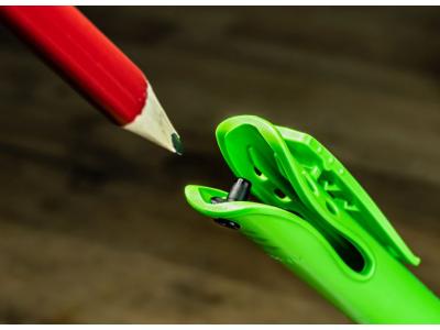 robust, precise, staple 